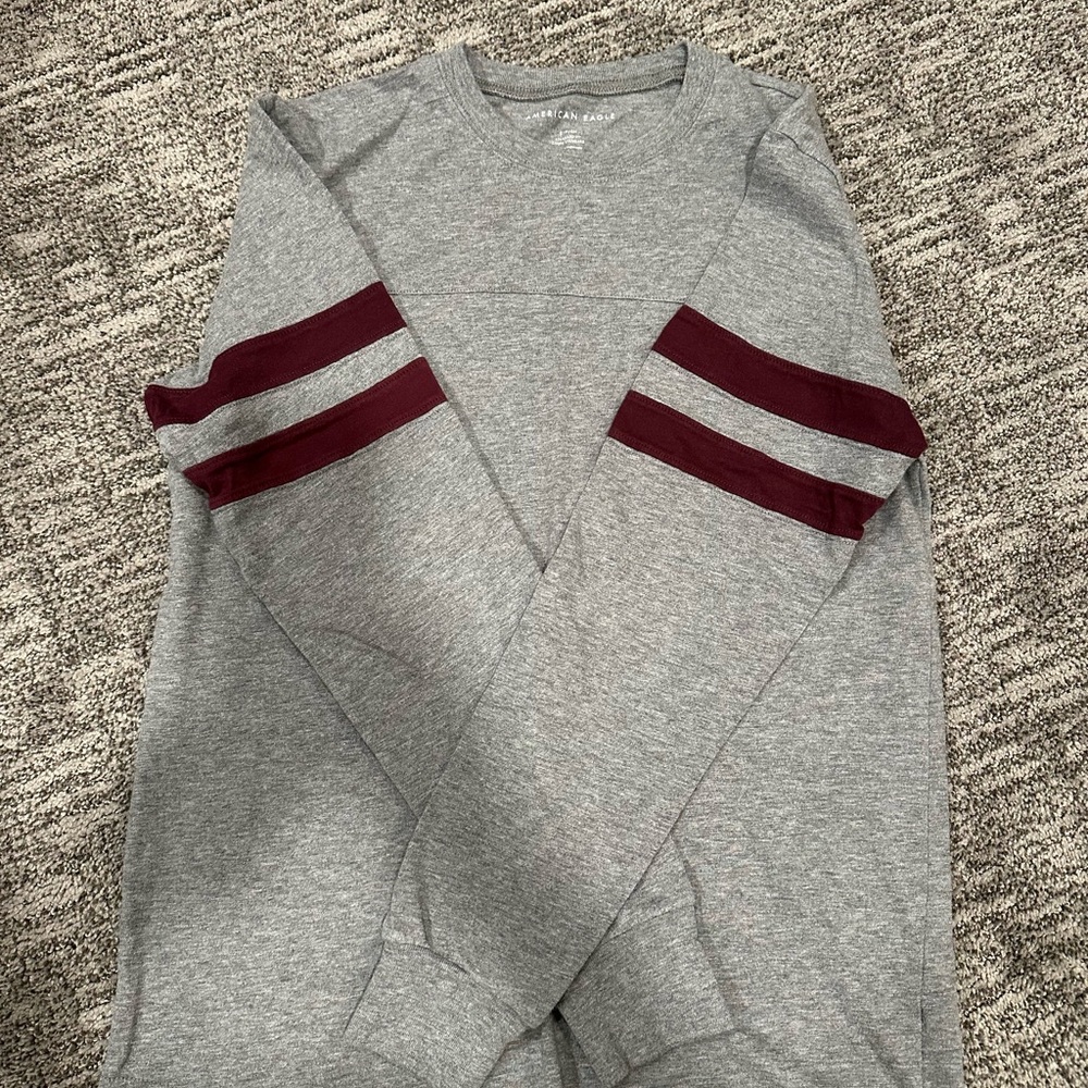 American Eagle Gray Sweatshirt